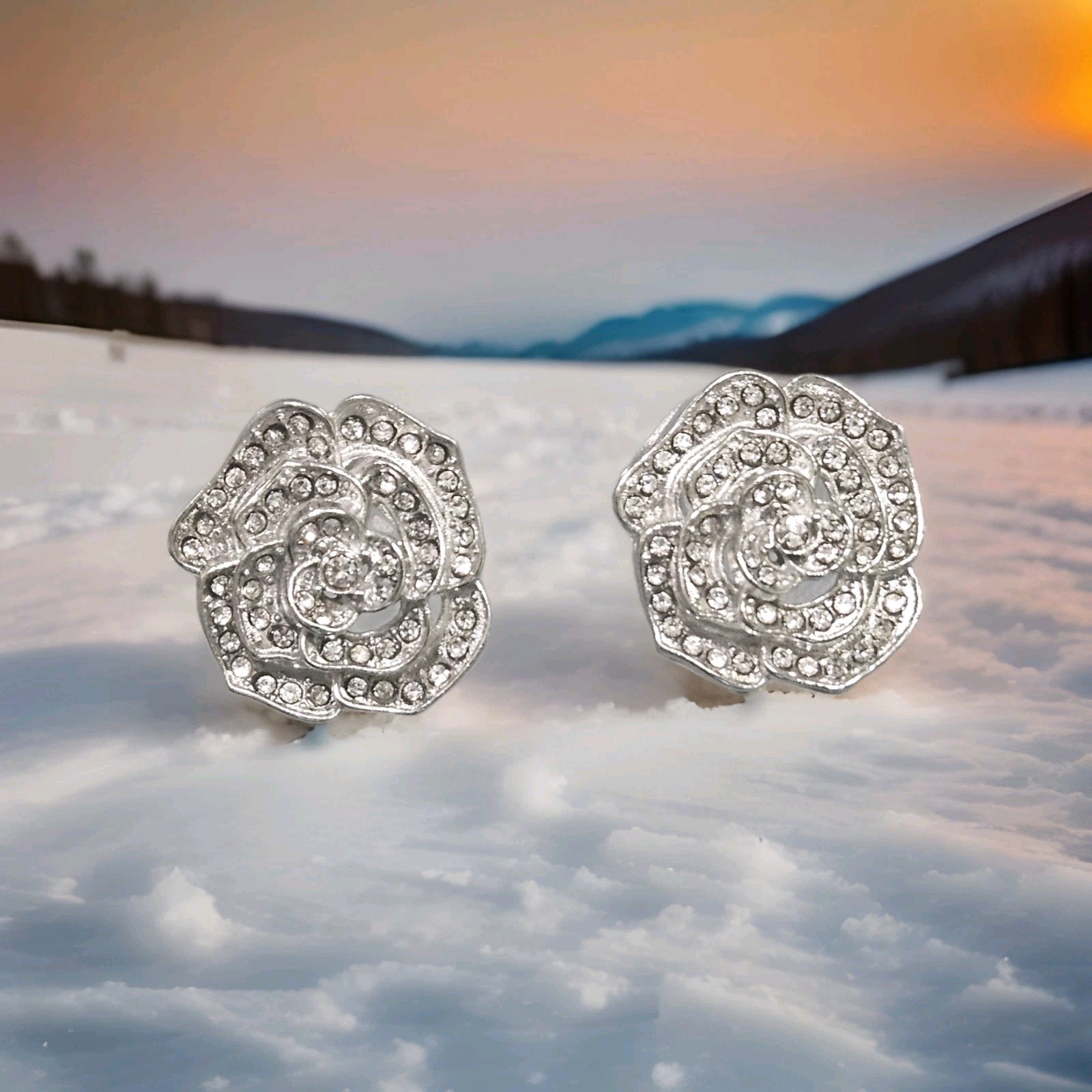Silvery Rose Shaped Stud Earrings with White Synthetic Zircon Stones