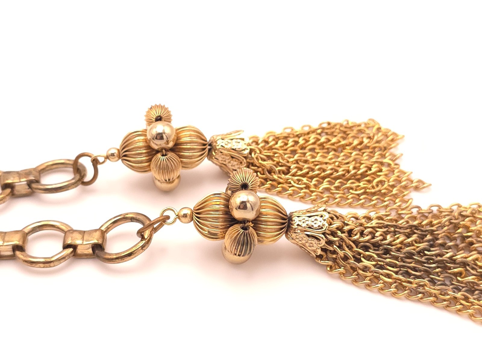 Vintage Gold Tone Link Chain Lariat Tassel Pendant Short