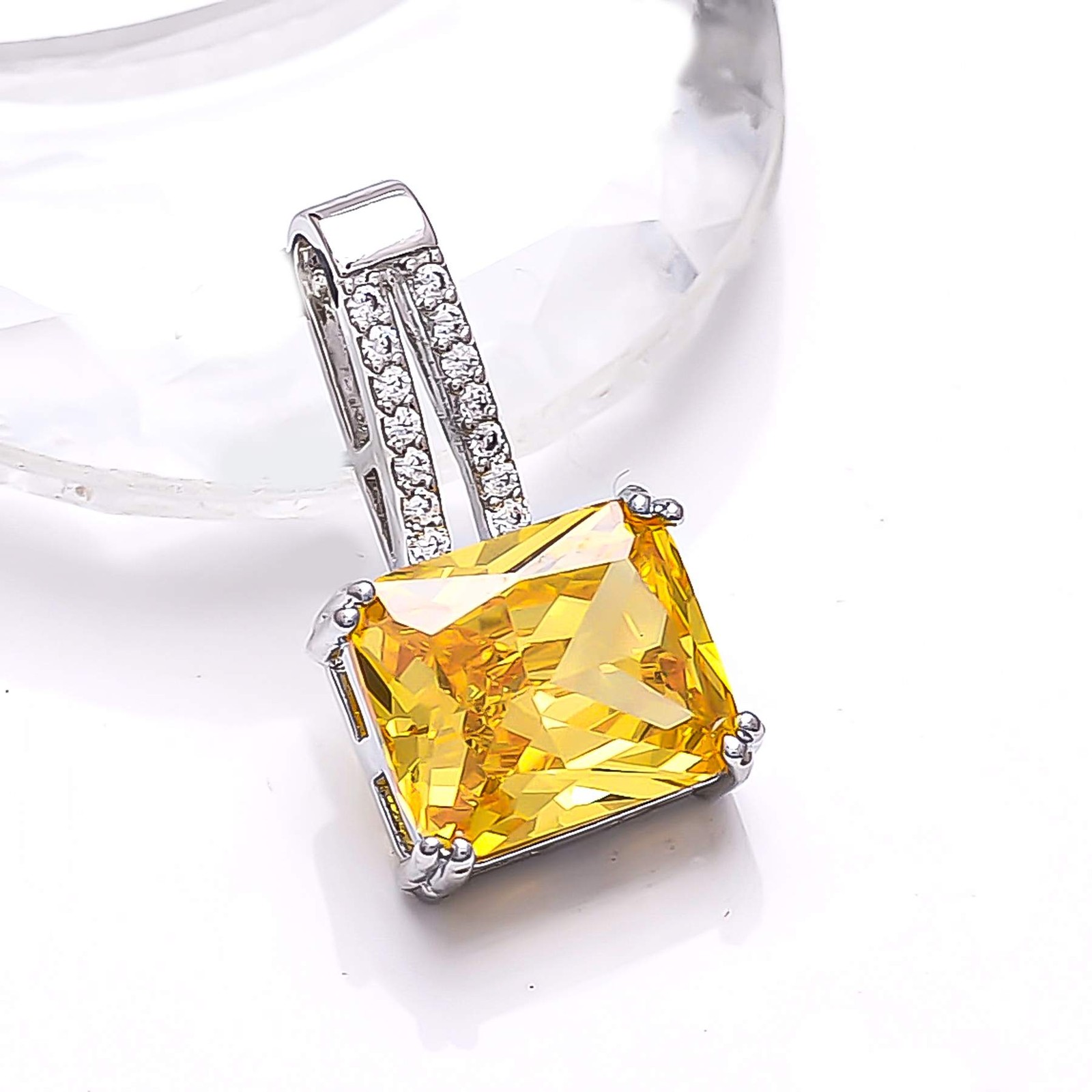 Yellow Sapphire – Simulated, CZ Gemstone 925 Sterling Silver Pendant 0.80″ P9519