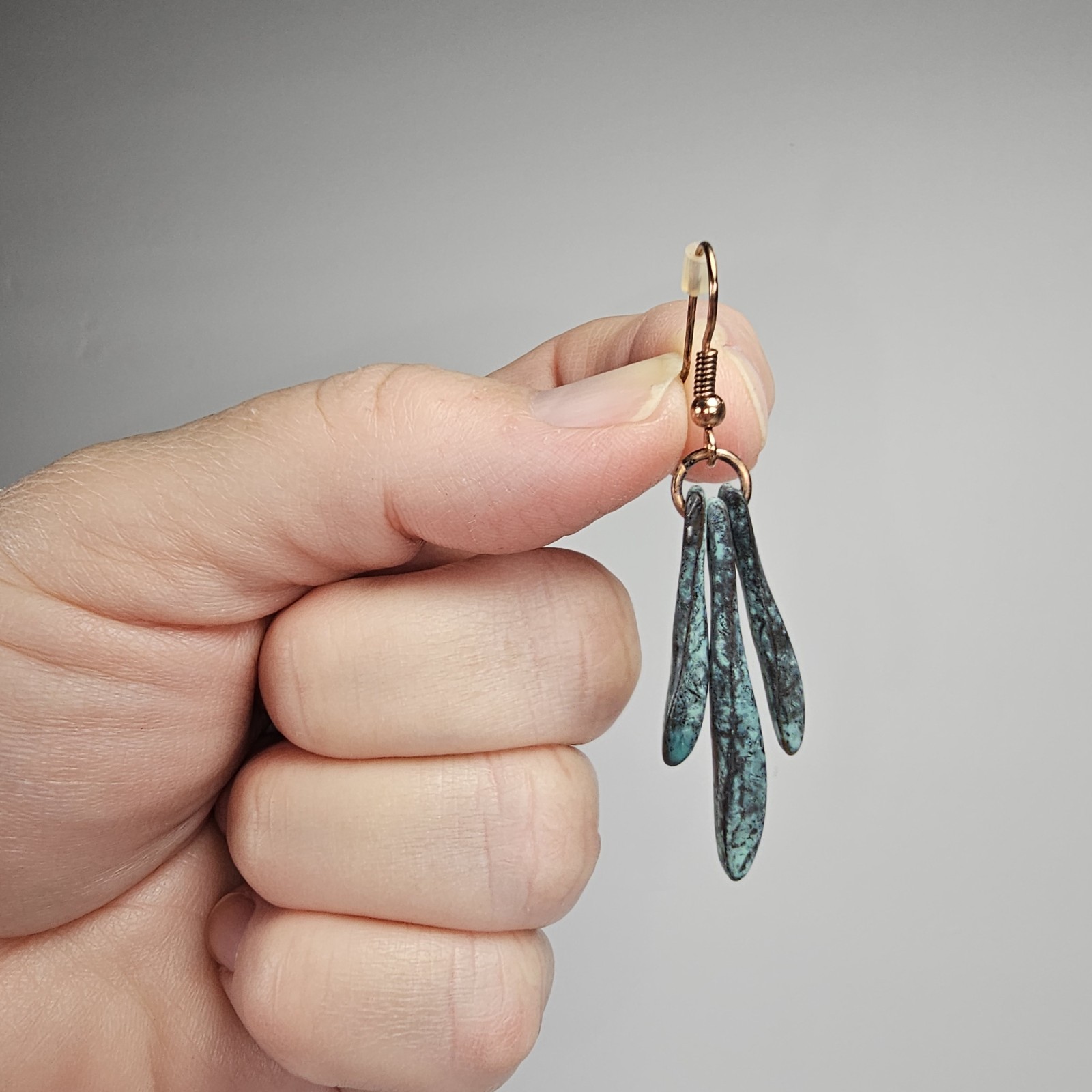 Scarlett Boutique BOHEMIAN Dangle Earrings – Green Metal and Copper 2 1/8 in.