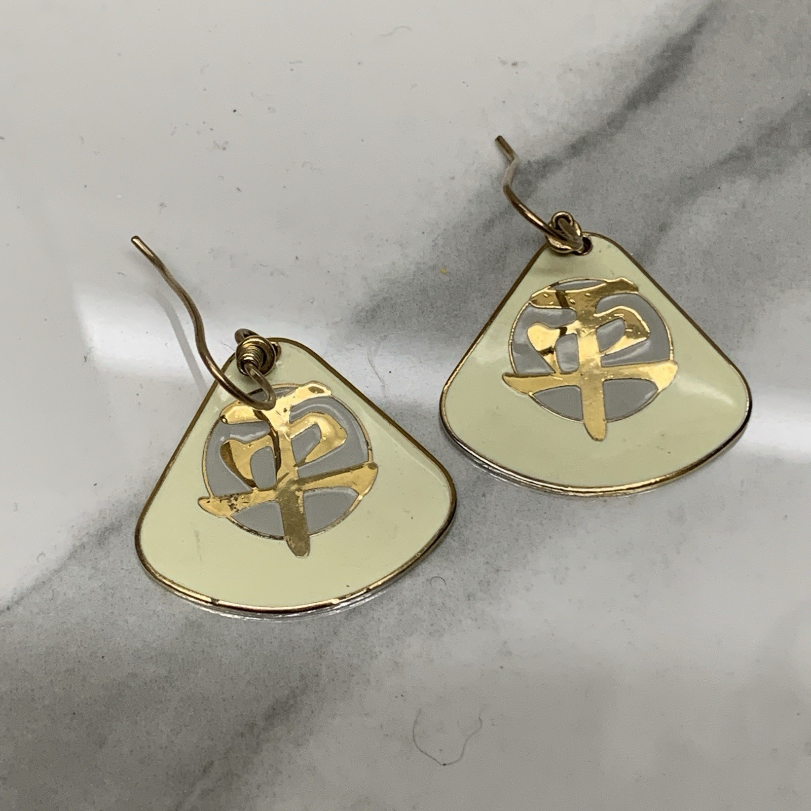 Vintage LAUREL BURCH Chinese Character EARRINGS Gold tone cream Enamel Pierced