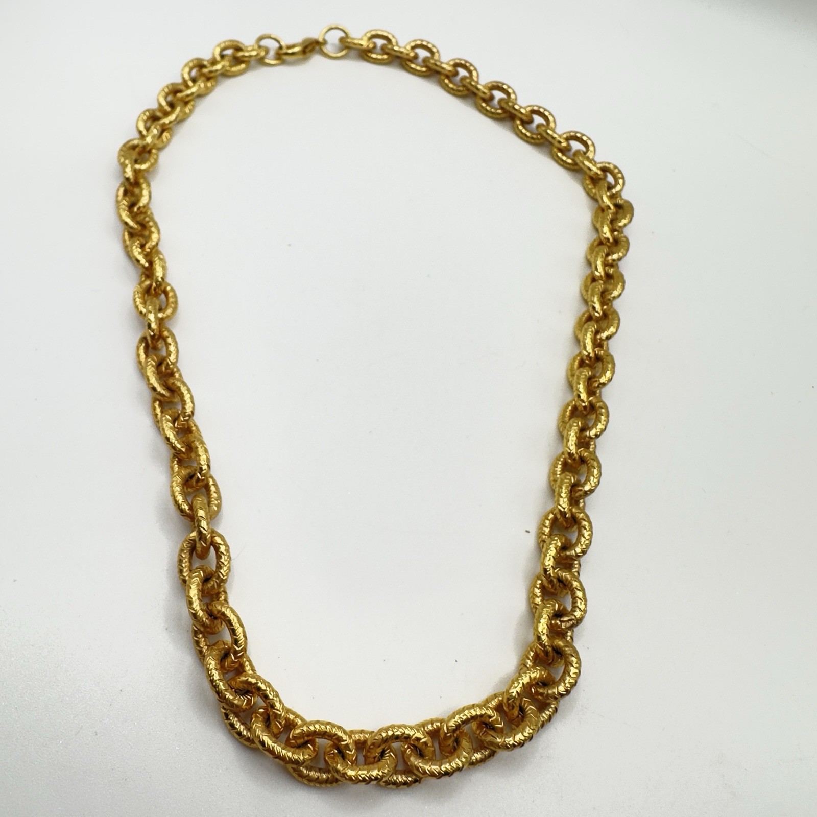 Gold Tone Necklace Textured Rolo Link Chain 16″ Heavy Layering Beautiful Quality