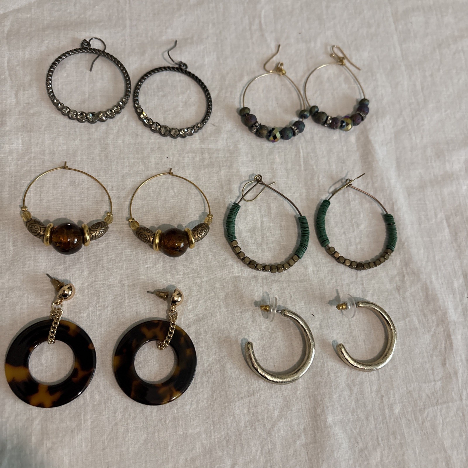 Hoop Earrings Lot Of 6 Great Styles For All Occasions 1.2-2” Nice Variety ￼