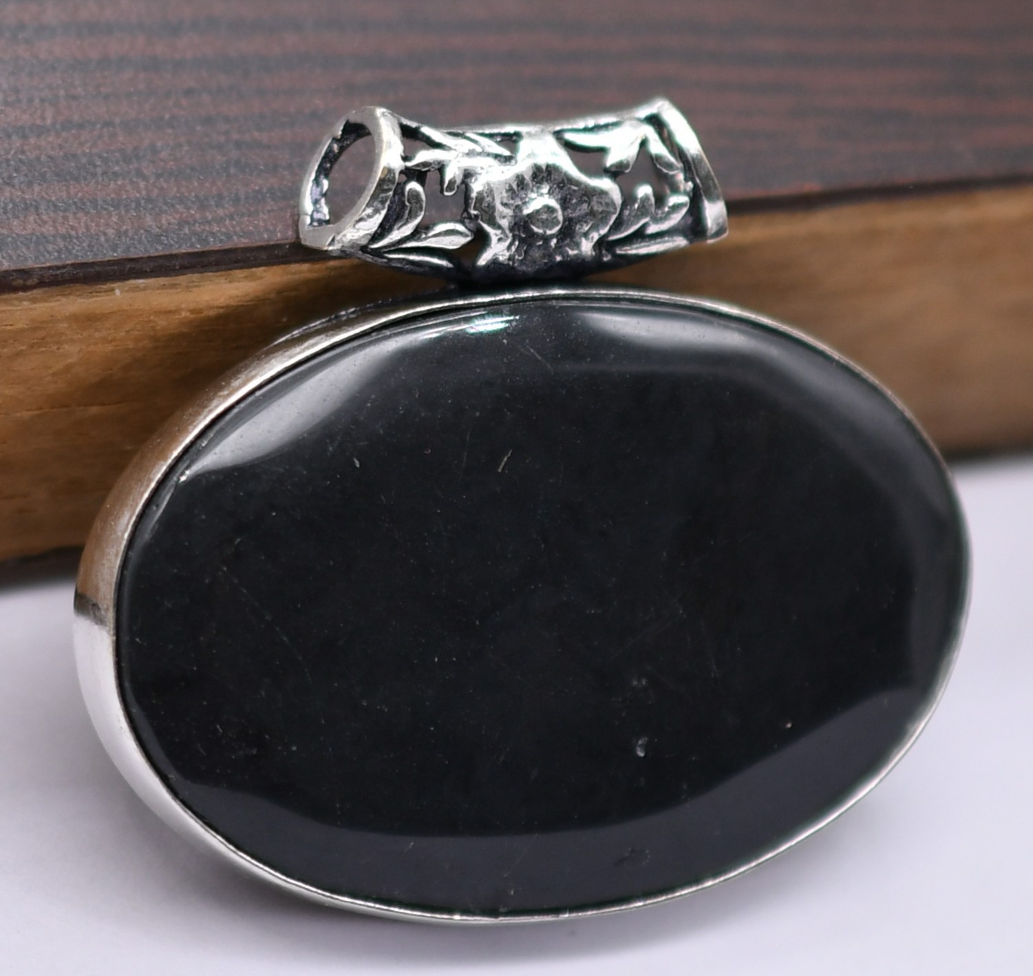 Black Onyx Natural Gemstone Antique Silver Plated Pendant 1.5″ J 1653
