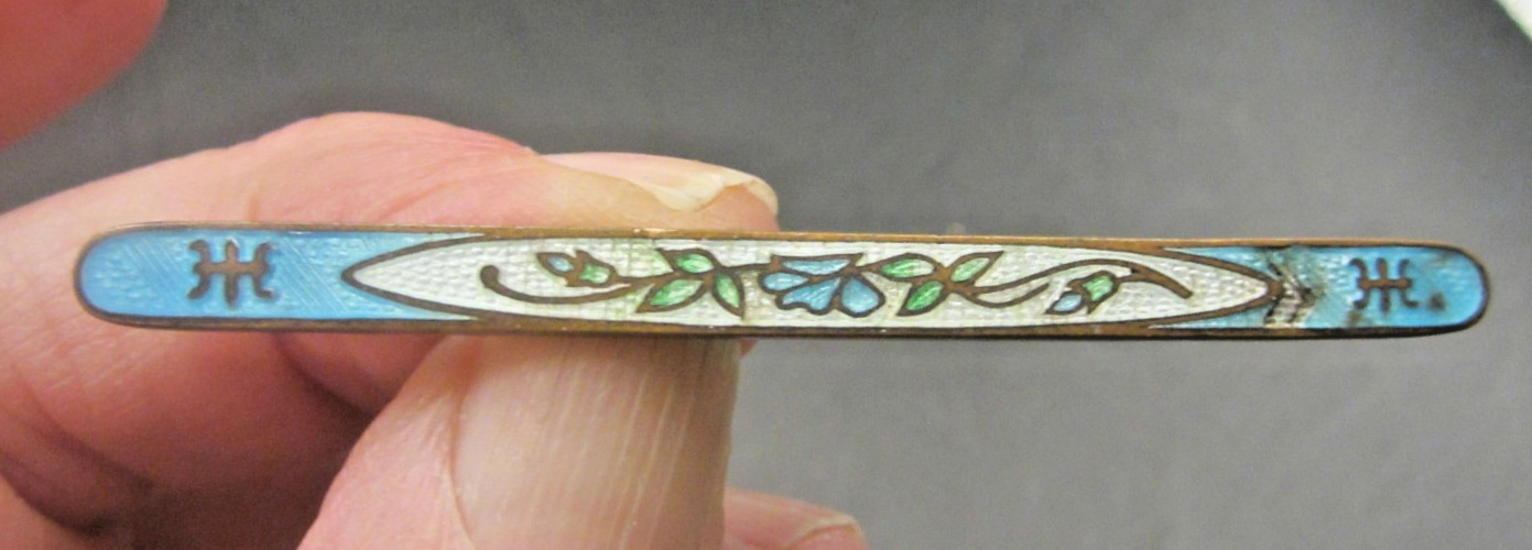 Older Enamelware Bar Shaped Pin or Brooche