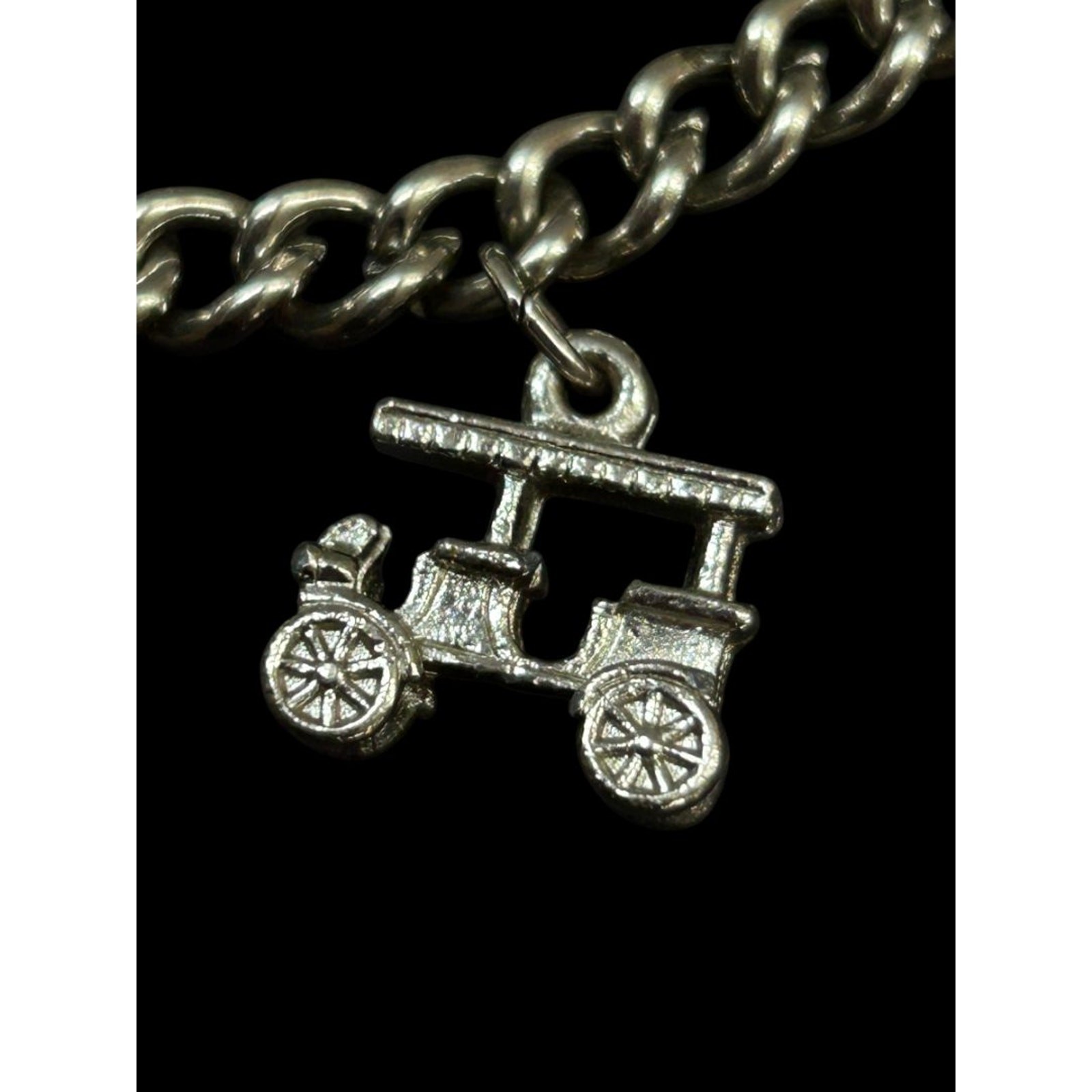Silvertone Charm Bracelet Travel Theme 6.5″ Spring Clasp