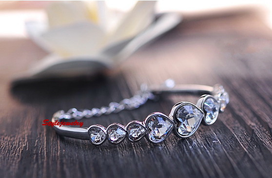 White Gold Filled Silver Wedding Heart Bangle Made With Swarovski Crystal T46