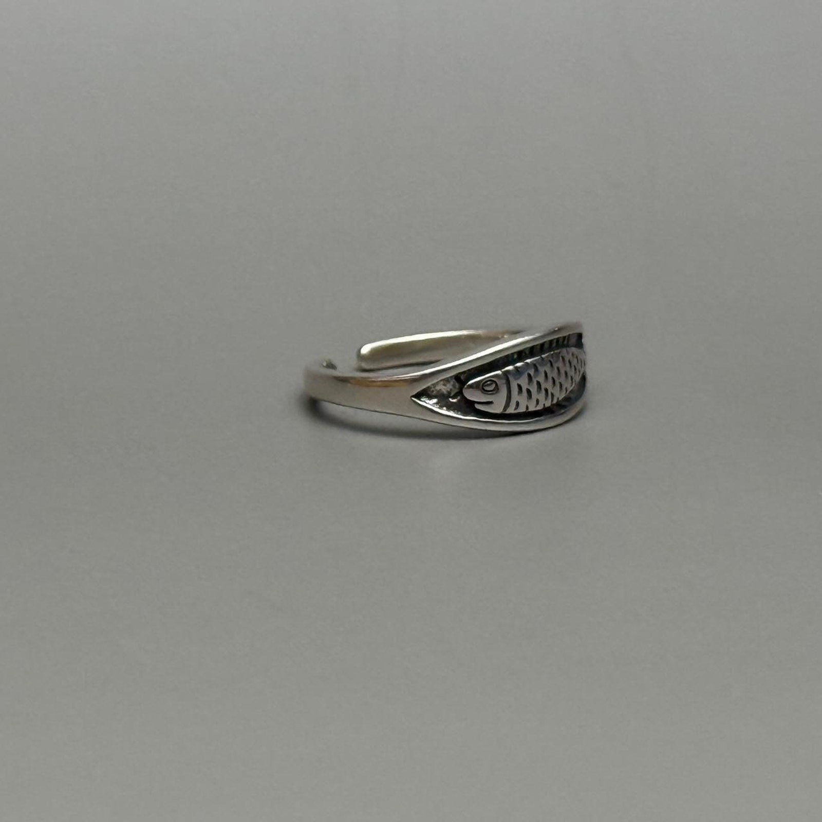 Vintage Silver Engraved Fish Ring – Adjustable Size, Unisex, Brand New