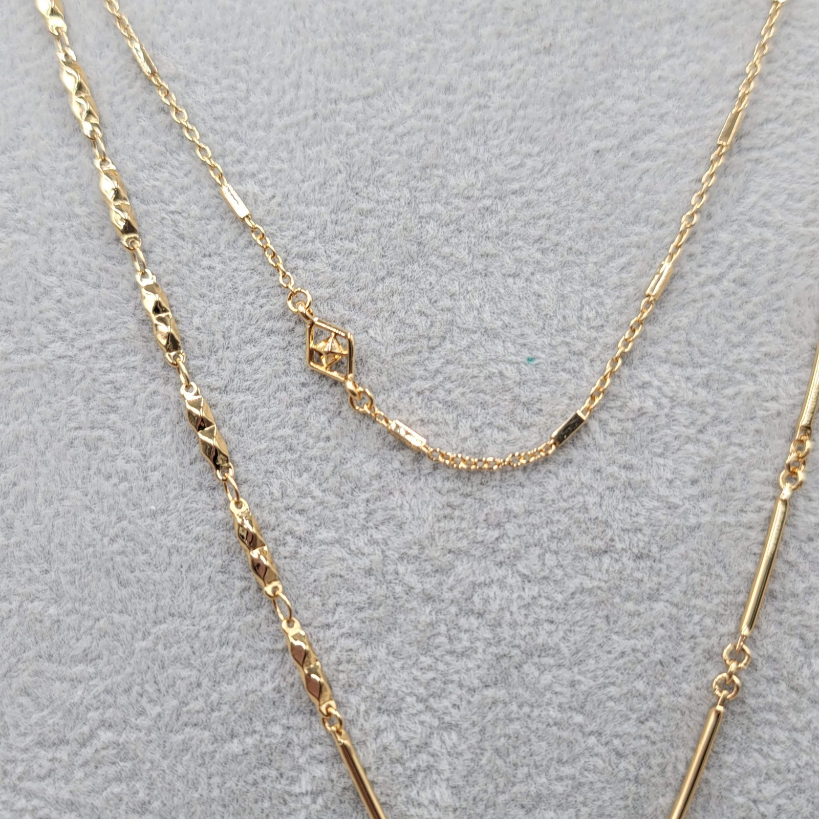Stella & Dot Natural Quartz Pendant Necklace Gold tone Triple Chain Long