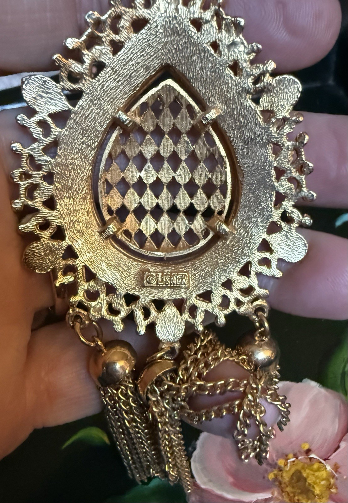 Vintage Lisner Filigree Teardrop Pear Shaped Dangling Tassel Chains Pendant Only