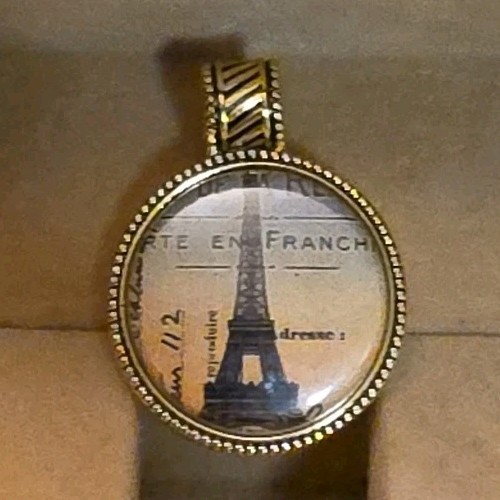 Magnabilities Interchangeable Pendant 1.25 In Round Gold Tone W/6 Interchangable