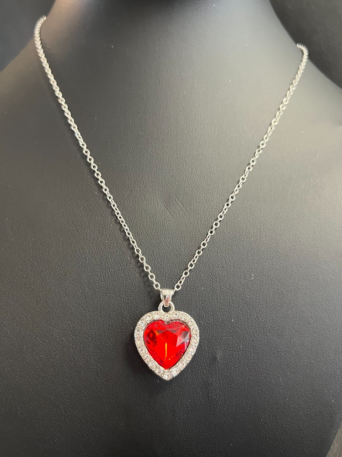 BEAUTIFUL CZ AROUND RED HEART PENDANT 18″ SILVER TONE CHAIN – GREAT GIFT IDEA#16