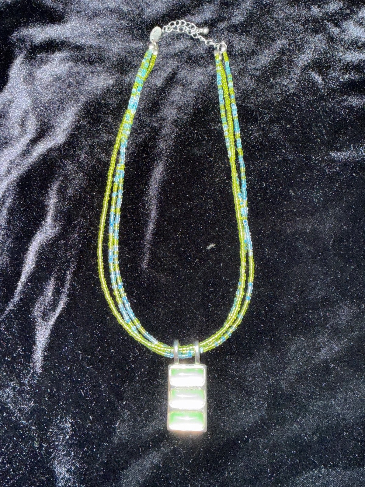 lea sophia necklace green and blue beaded