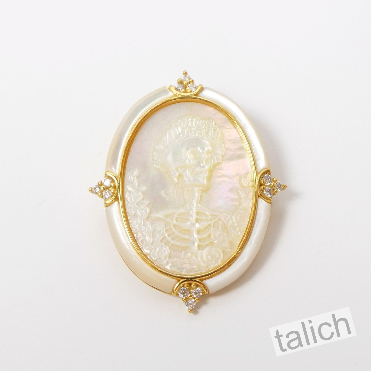 Gold Plated White Mother of Pearl Memento Mori Skull Flower Cameo Pendant Brooch