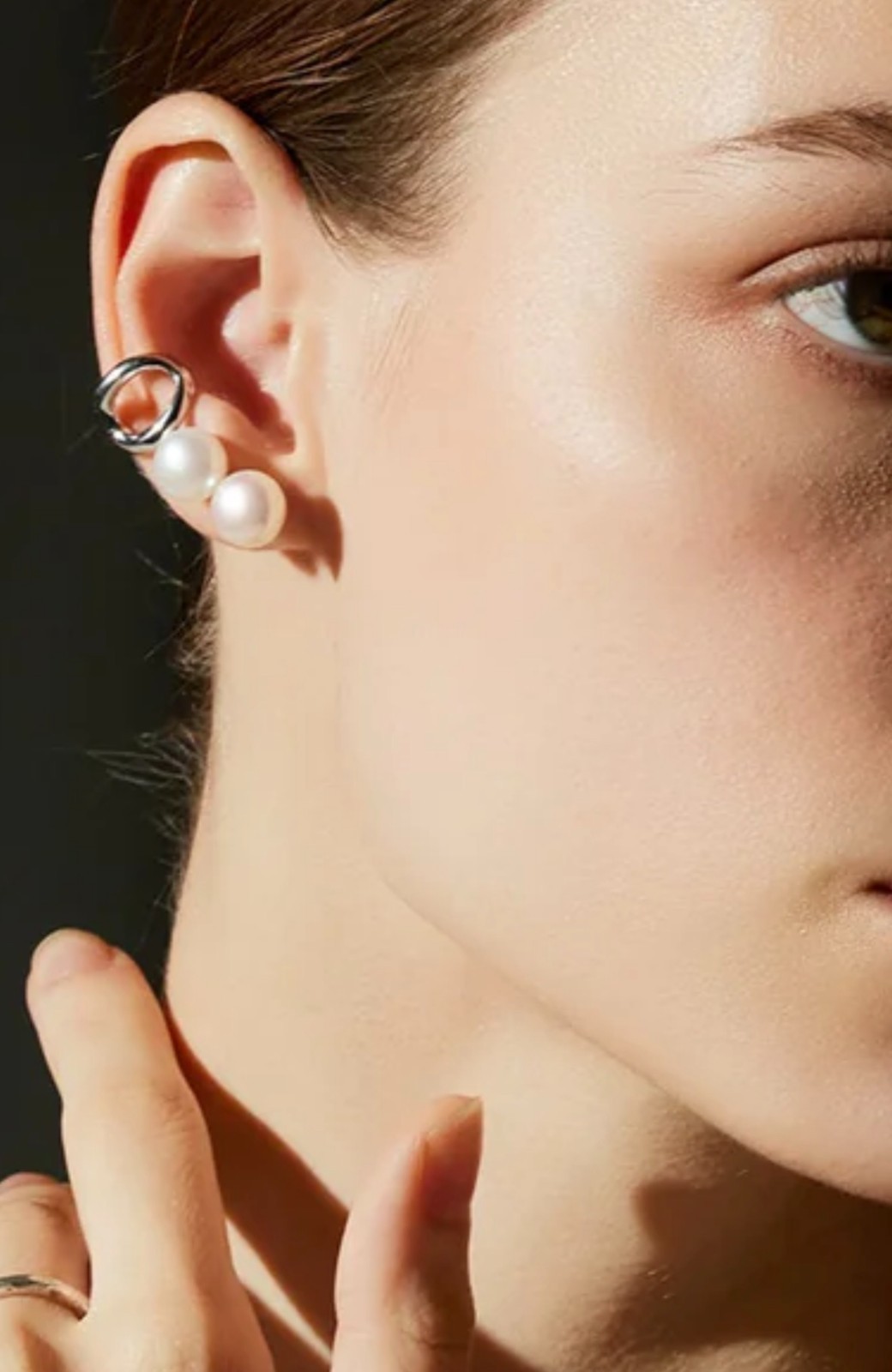 Silver Double Pearl ear cuff, designer stamped in original box – Charity DS31