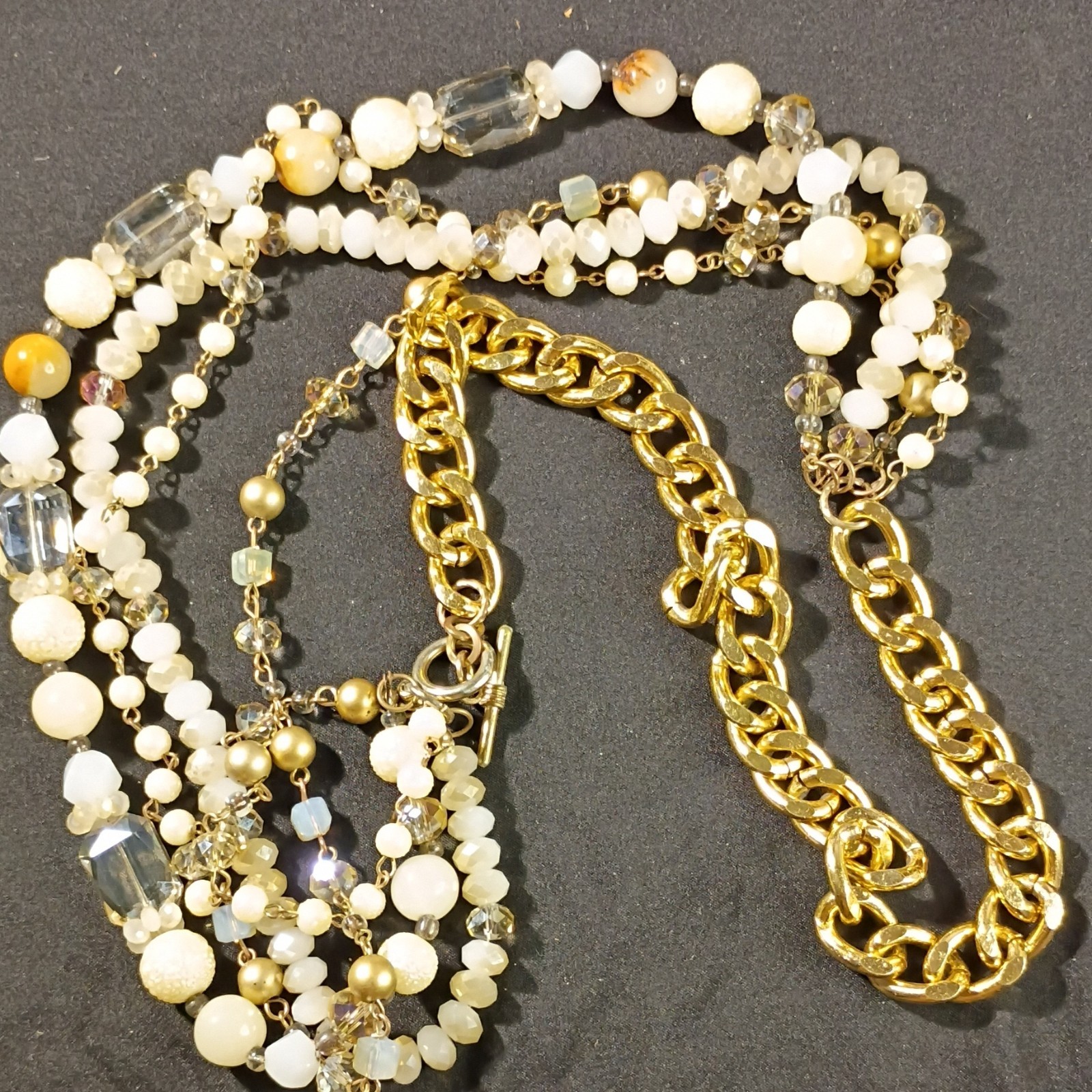 Gold Tone Layered Beaded Necklace Oval Link Chain White Acrylic Toggle 18in