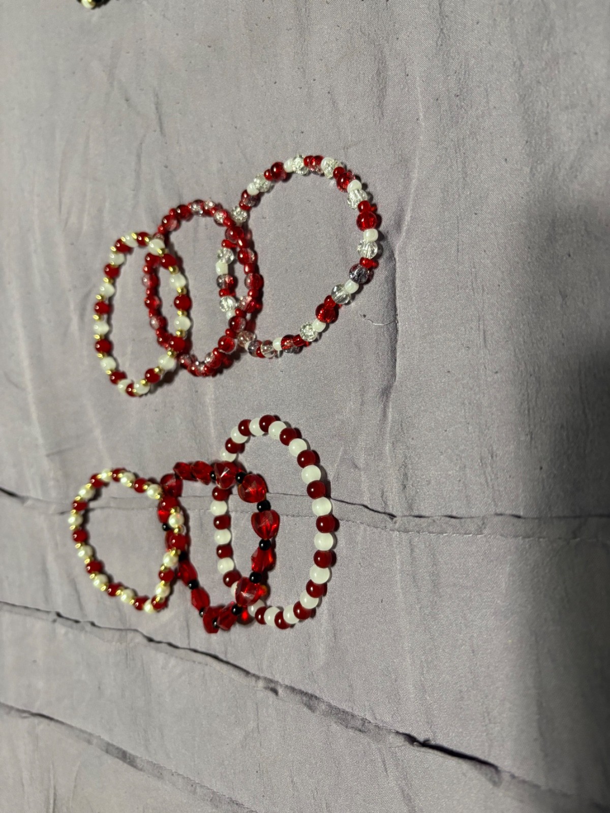 bracelets for women and men. comes in all shapes, sizes and types.