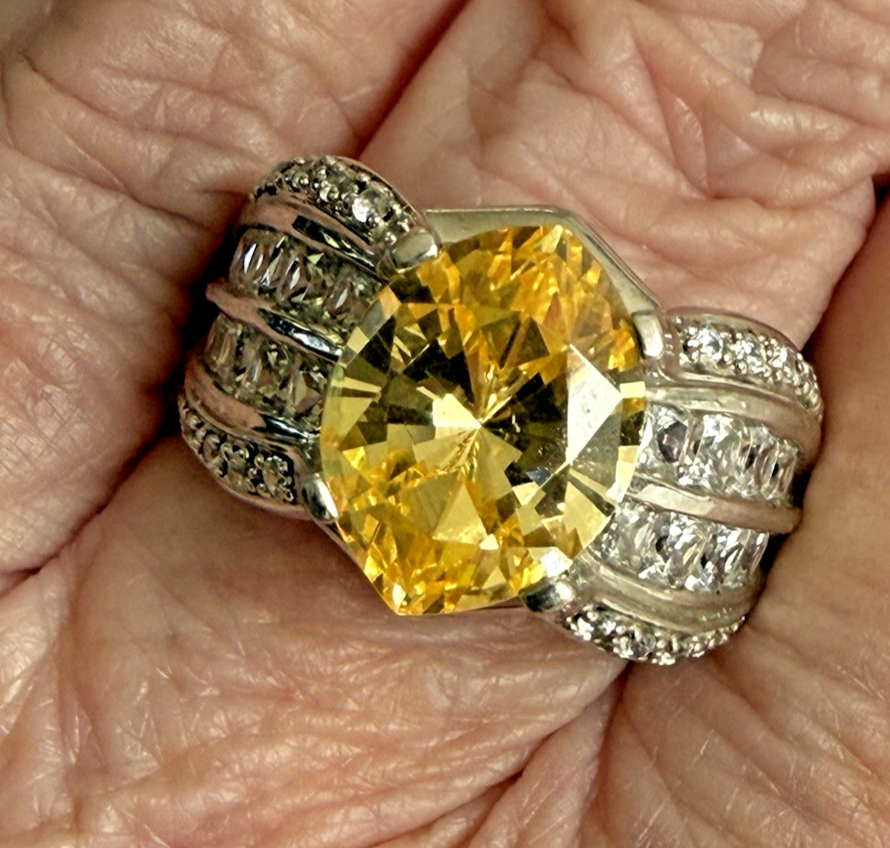 Stunning Marquise Canary Yellow Citrine & Clear CZ’s 925 Sterling Silver SZ8