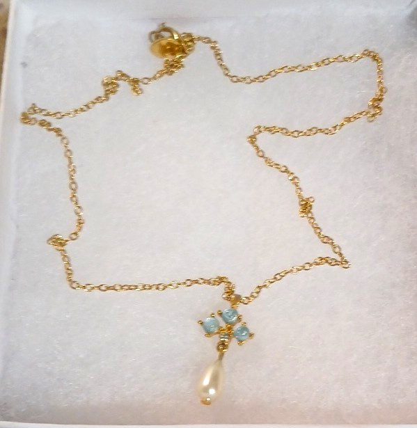 Gold-Tone Cable Chain Necklace Cross Charm Pendant w/ Cream Imitation Pearl Drop