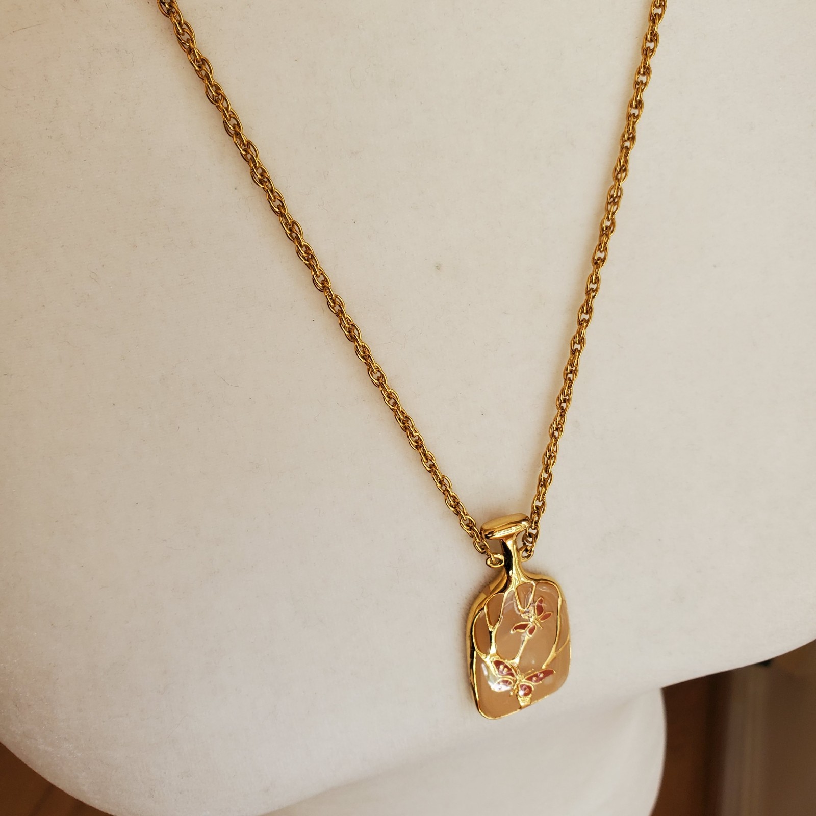 Butterfly Pendant Necklace Goldtone Peachy Orange Signed Thailand 24″