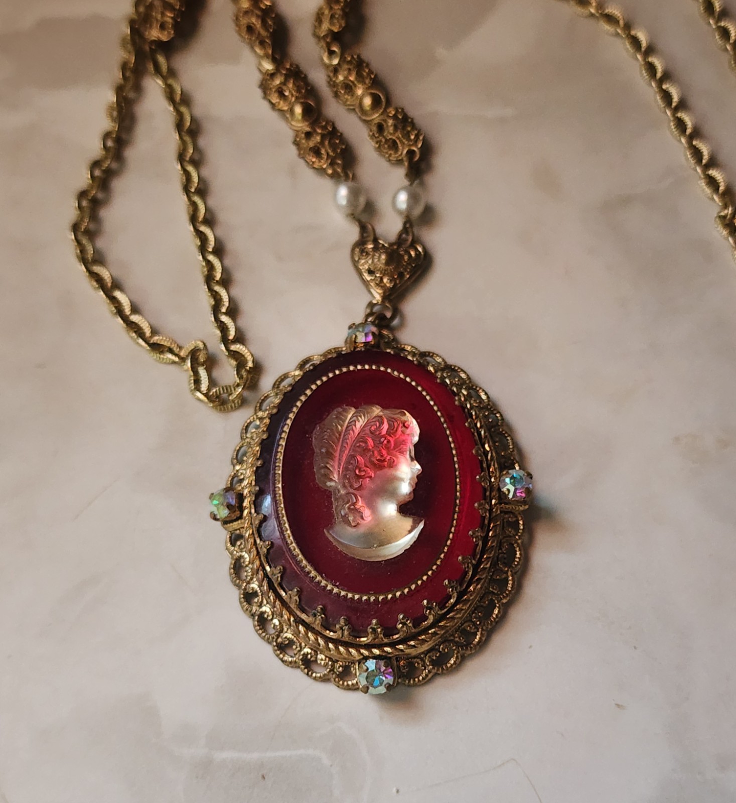 Vintage Red Cameo Pendant Necklace West Germany GoldTone 30″ Stunning RARE
