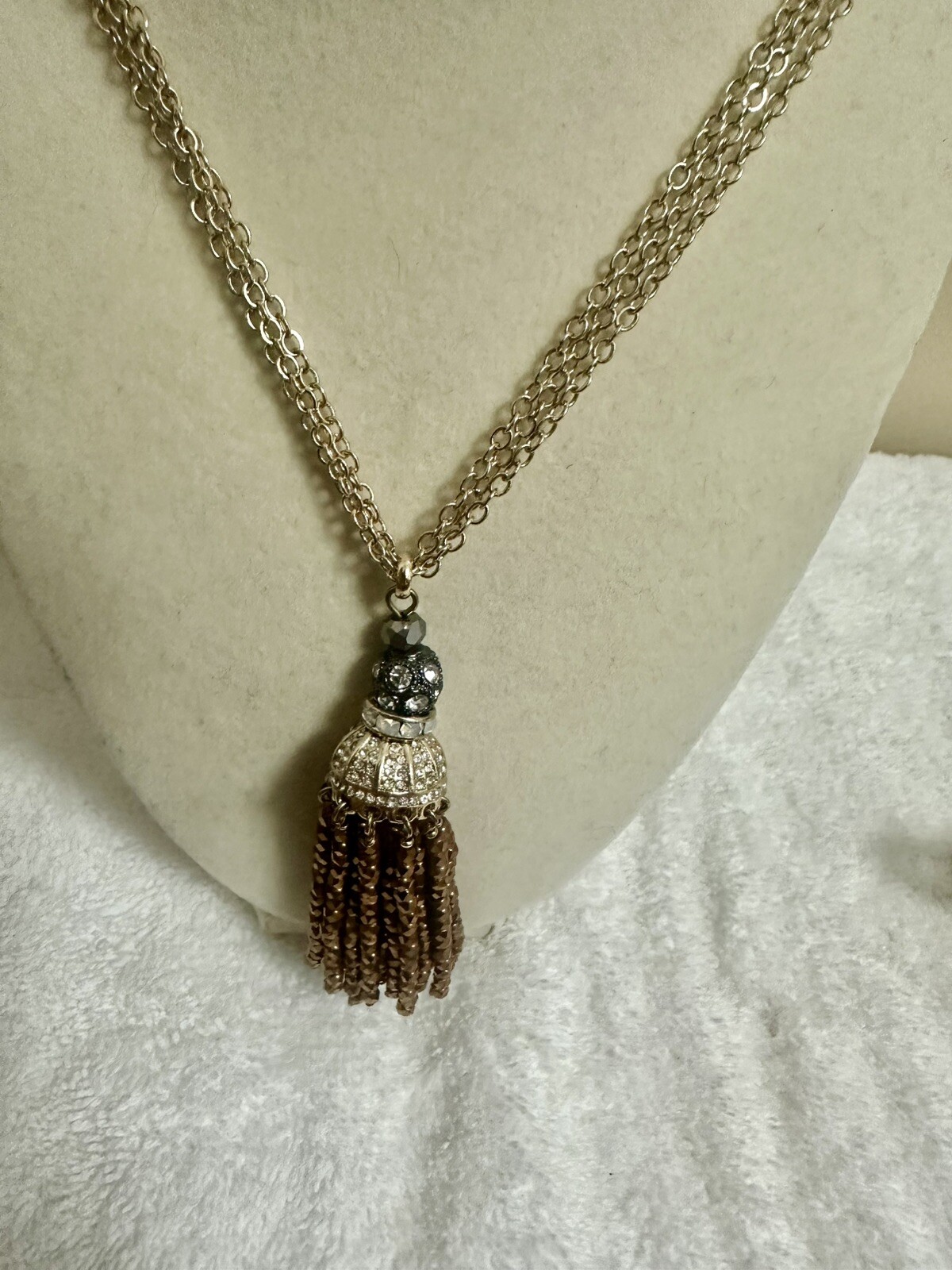 Tommy Bahama NWOT Tassel Necklace