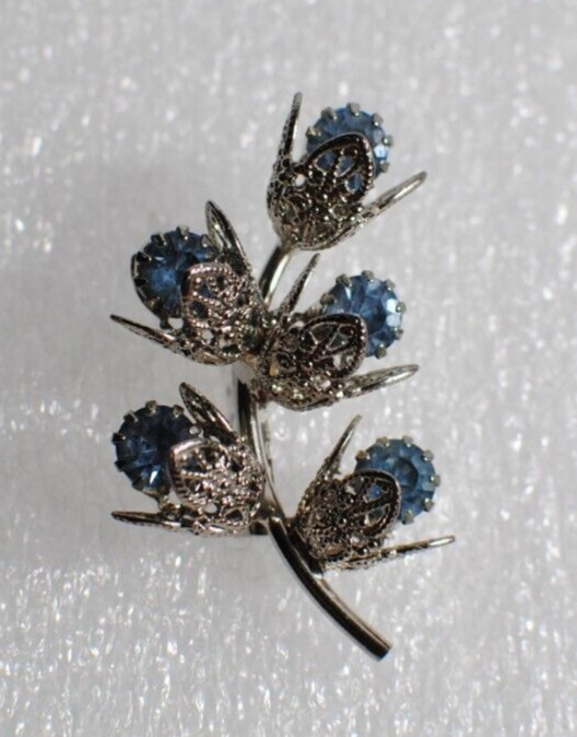 Aqua Blue Flowers on a Vine Filigree Leaves Silver Tone 1.25 in Brooch