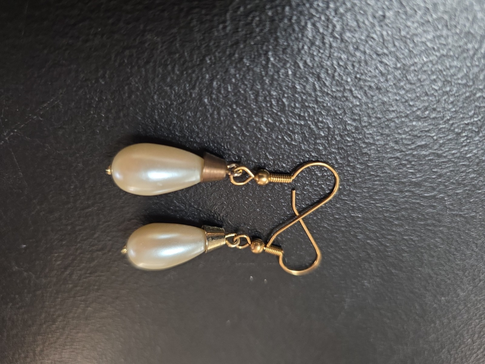 Beautiful Teardrop Pearl Drop Earrings With Goldtone French Hook Hardware