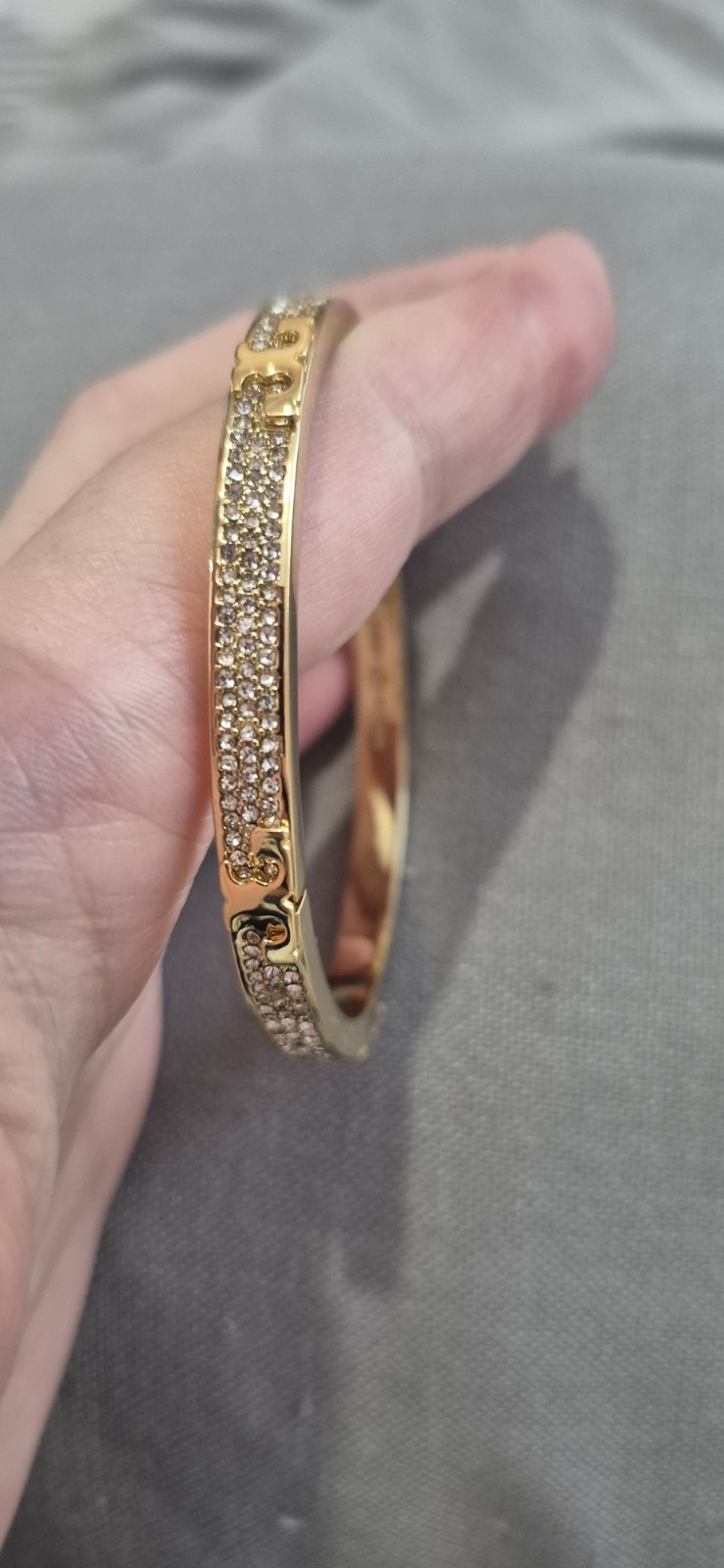 Tory Burch Gold Tone Bracelet Pave Rhinestones And T Logo All Around Lrg NWT