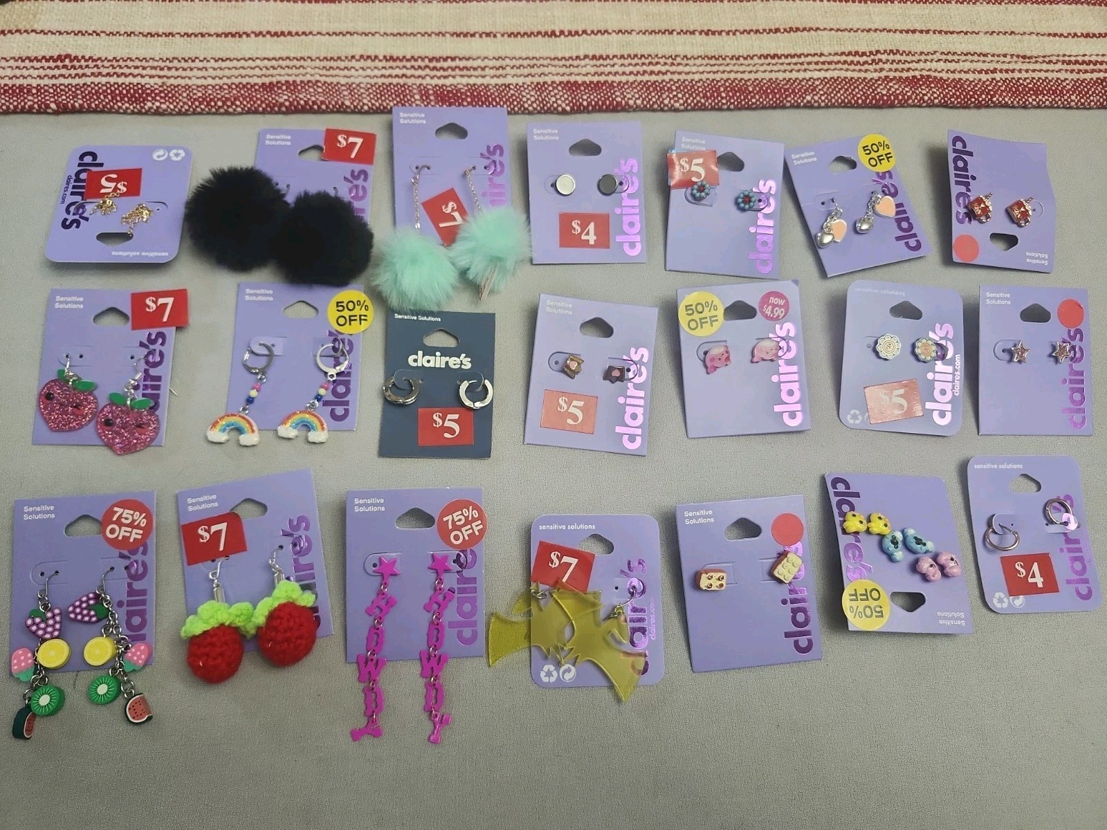 Claire’s Fashion Jewelry Pierced Earrings. Lot Of 21 Pieces..