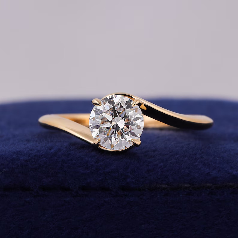 2 ct Round Cut Simulated Diamond Bypass Solitary Band Ring 14k Yellow Gold Over