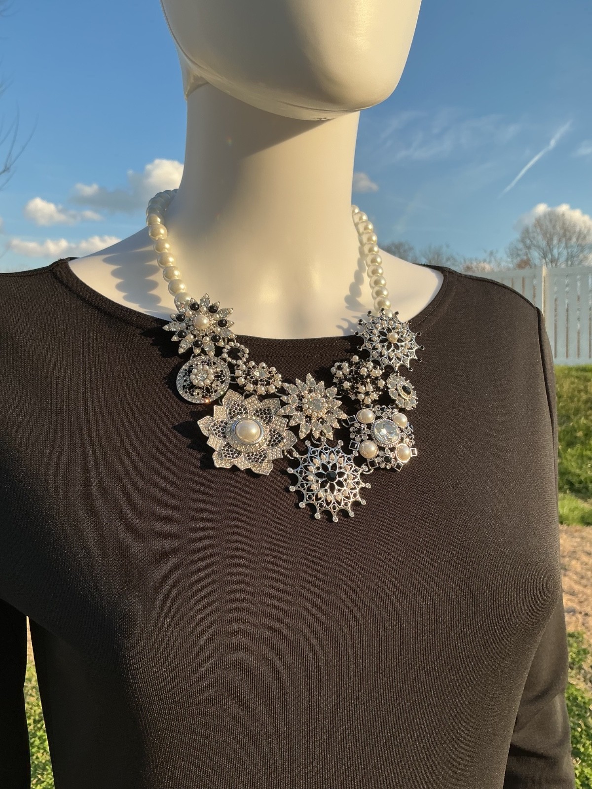 Necklace White House Black Market Silver Tone Floral