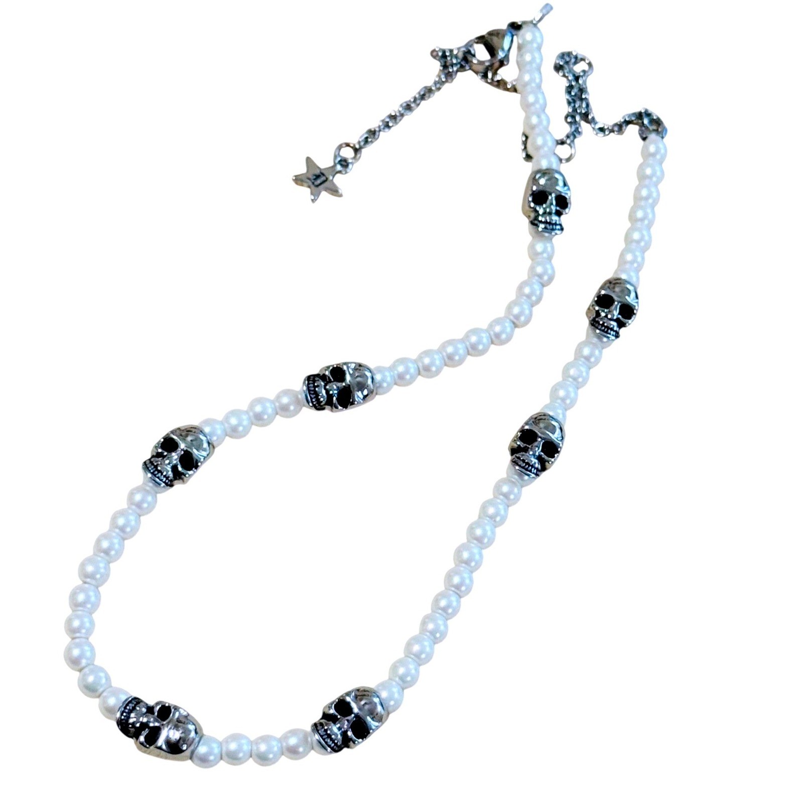 Dalmata D spooky Skull Pearl Necklace Freshwater beads choker beaded silver 17″