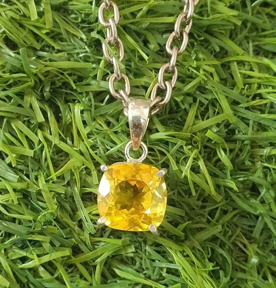 22 Ct Natural yellow Sapphire Cushion Cut 925 Solid Silver Pendant Gemstone