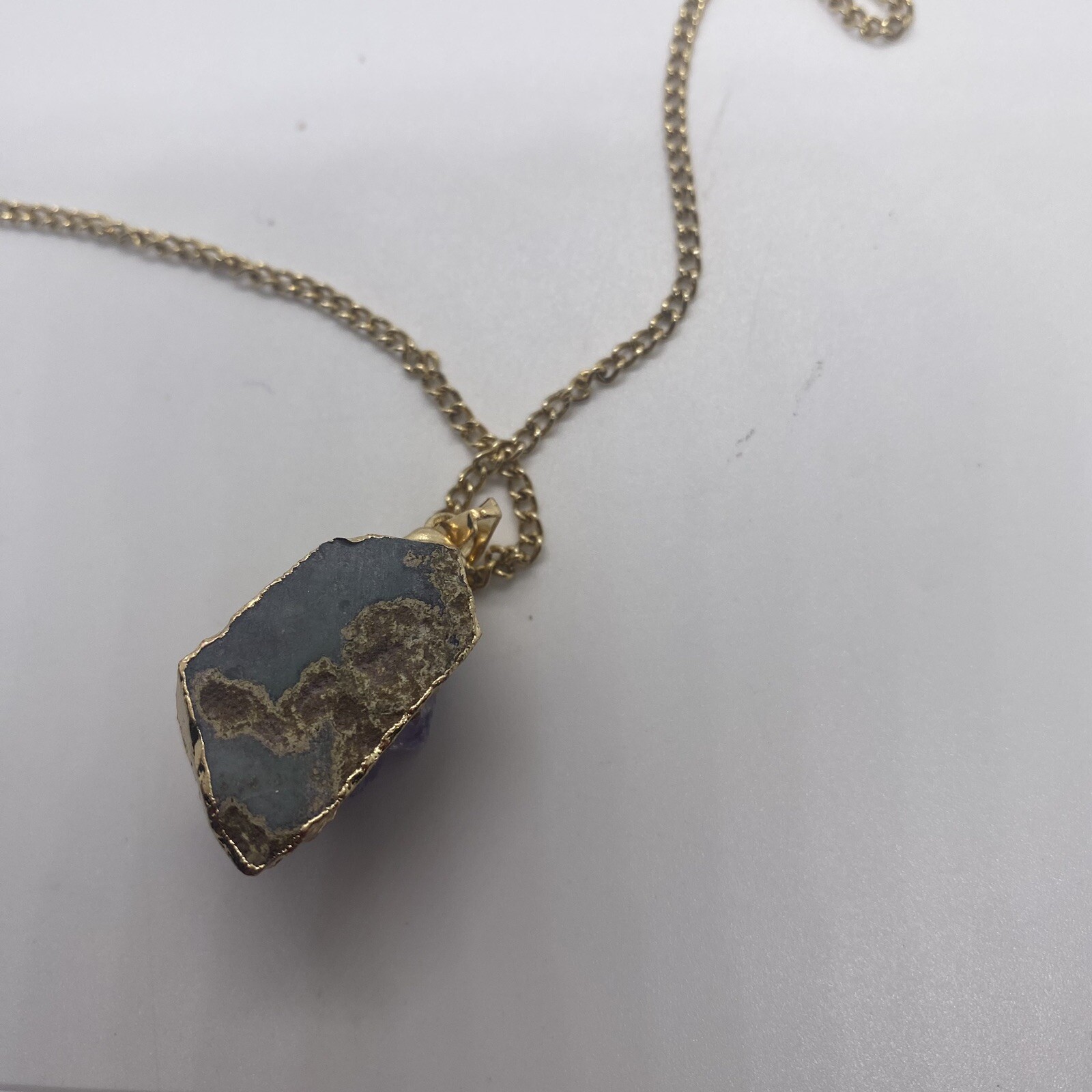 Necklace-Healing Amethyst Gold Setting and Gold Tone Chain (23.5 in) New