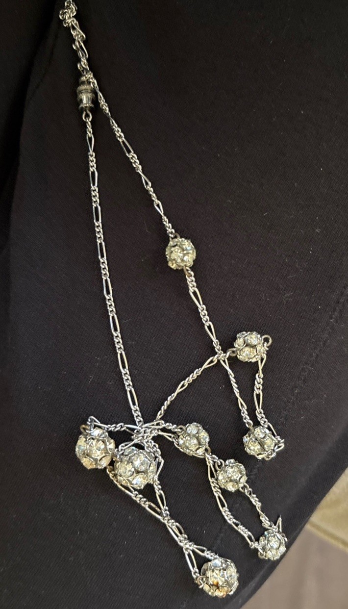 Necklace Silver Tone 9 Rhinestone Disco Ball Stations 30 in Barrel Clasp