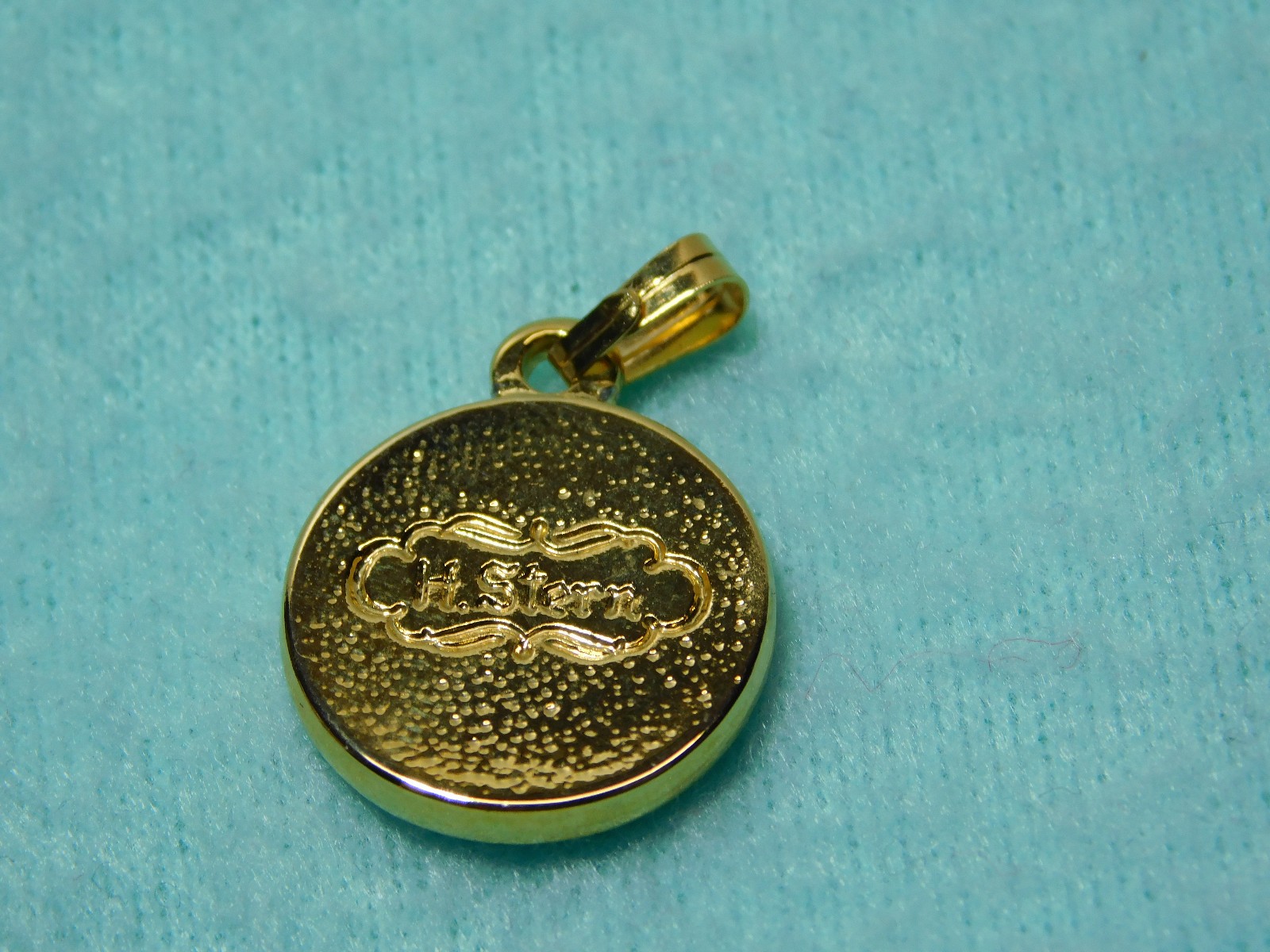 H.Stern 3/4″ Red (zodiac) Cancer Pendant in Very Good Cond.
