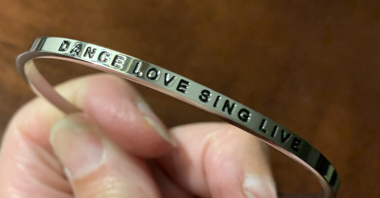 MantraBand Dance Love Sing Live Bangle Cuff Bracelet 7″ adjustable