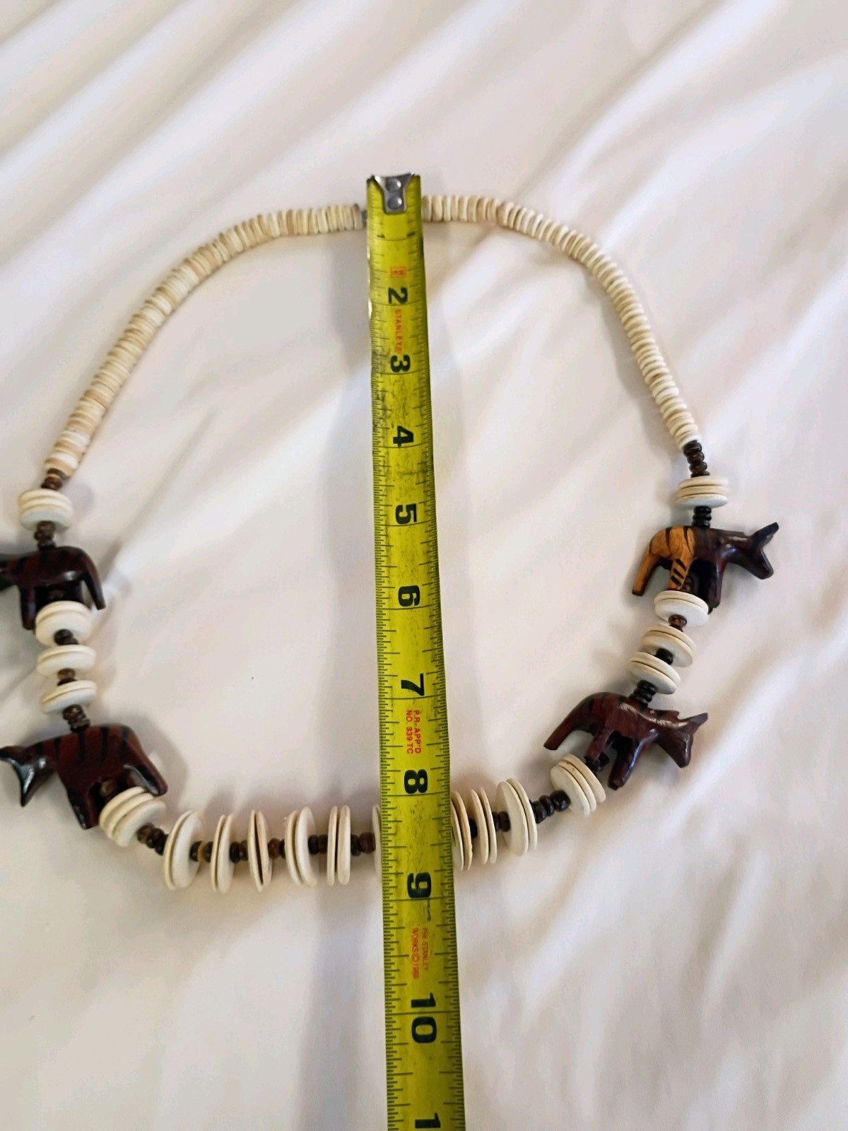 White Wood Beaded Necklace 18in Animal Charm Beads Ball/Bead Chain Barrel