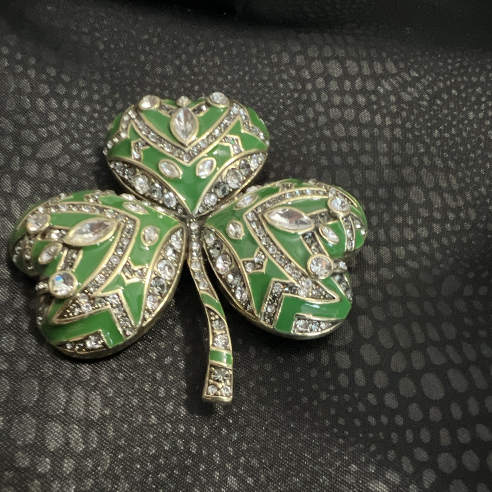 Heidi Daus Signed Green Enamel Crystal Pavé Clover Brooch Pin Luck Theme