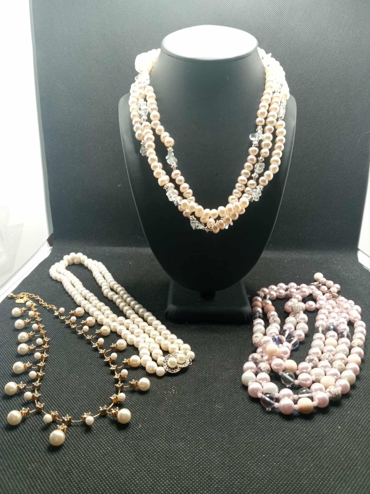 Lot of 4 Beautiful & Elegant Faux Pearl Necklaces Approx. 16″ to 20”