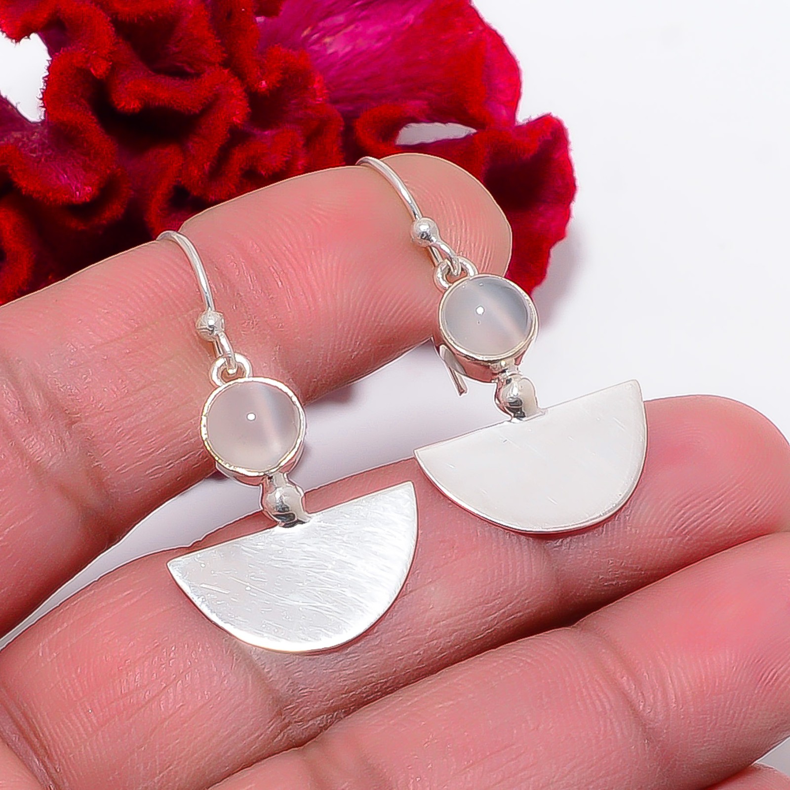 Moonstone – Sri Lanka 925 Sterling Silver Earring 1.56″ E95945