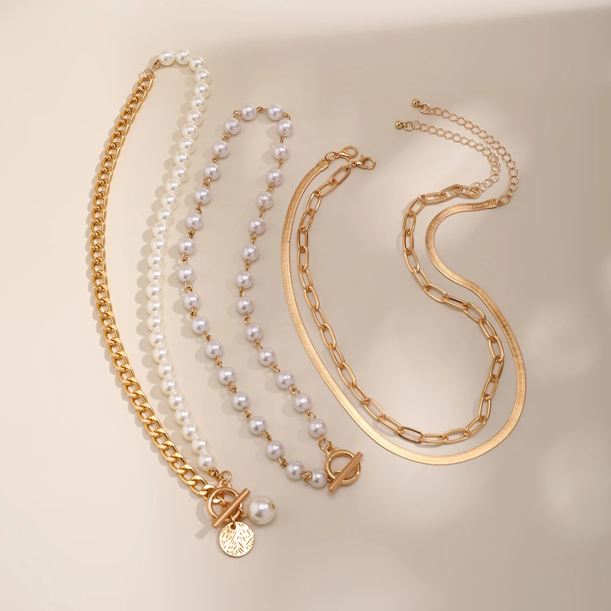 Layered Imitation Pearl and Thick Chains Choker Necklace for Women Tendy Beaded