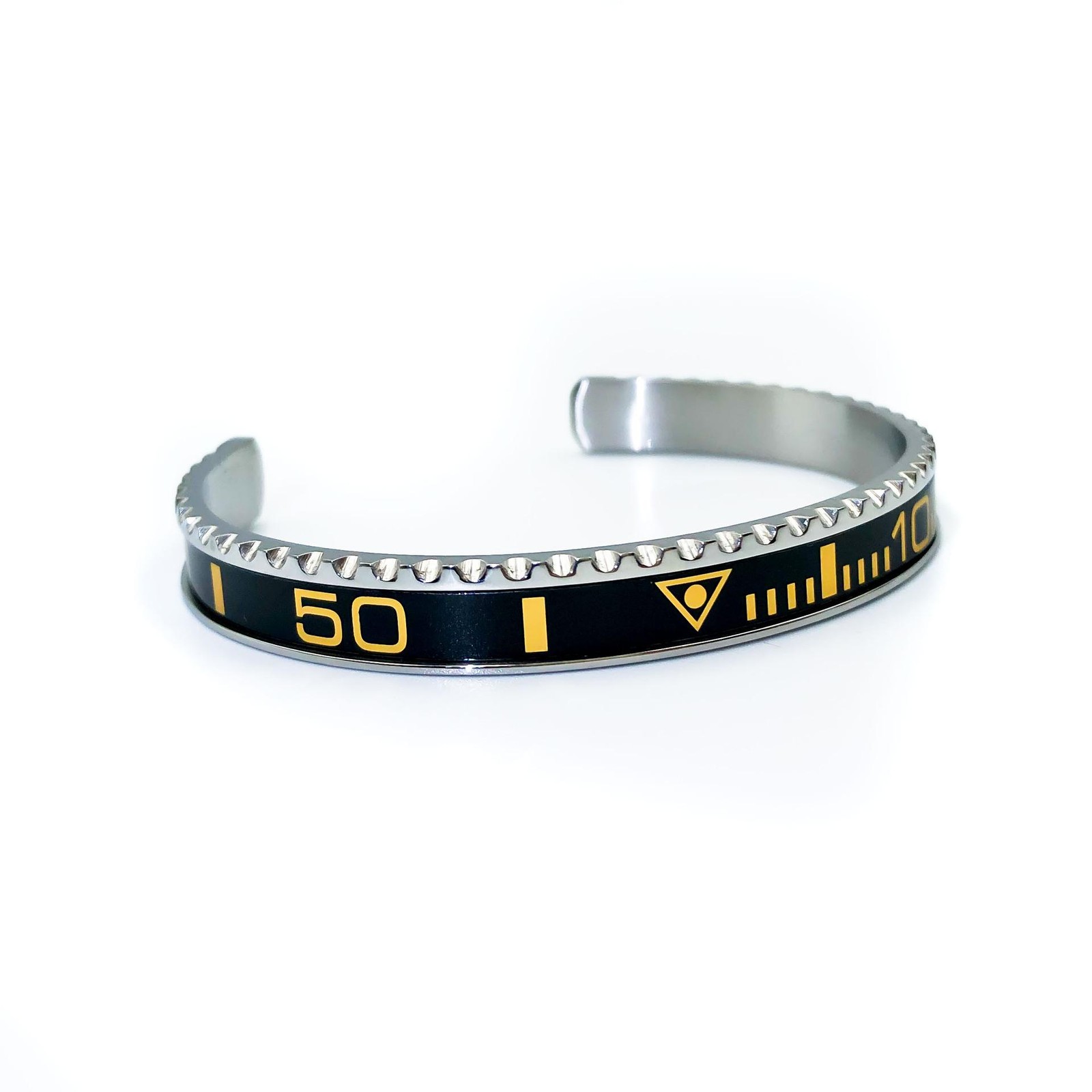 Men and Women Stainless Steel Personality Bracelets Digital Speedometer Bracelet