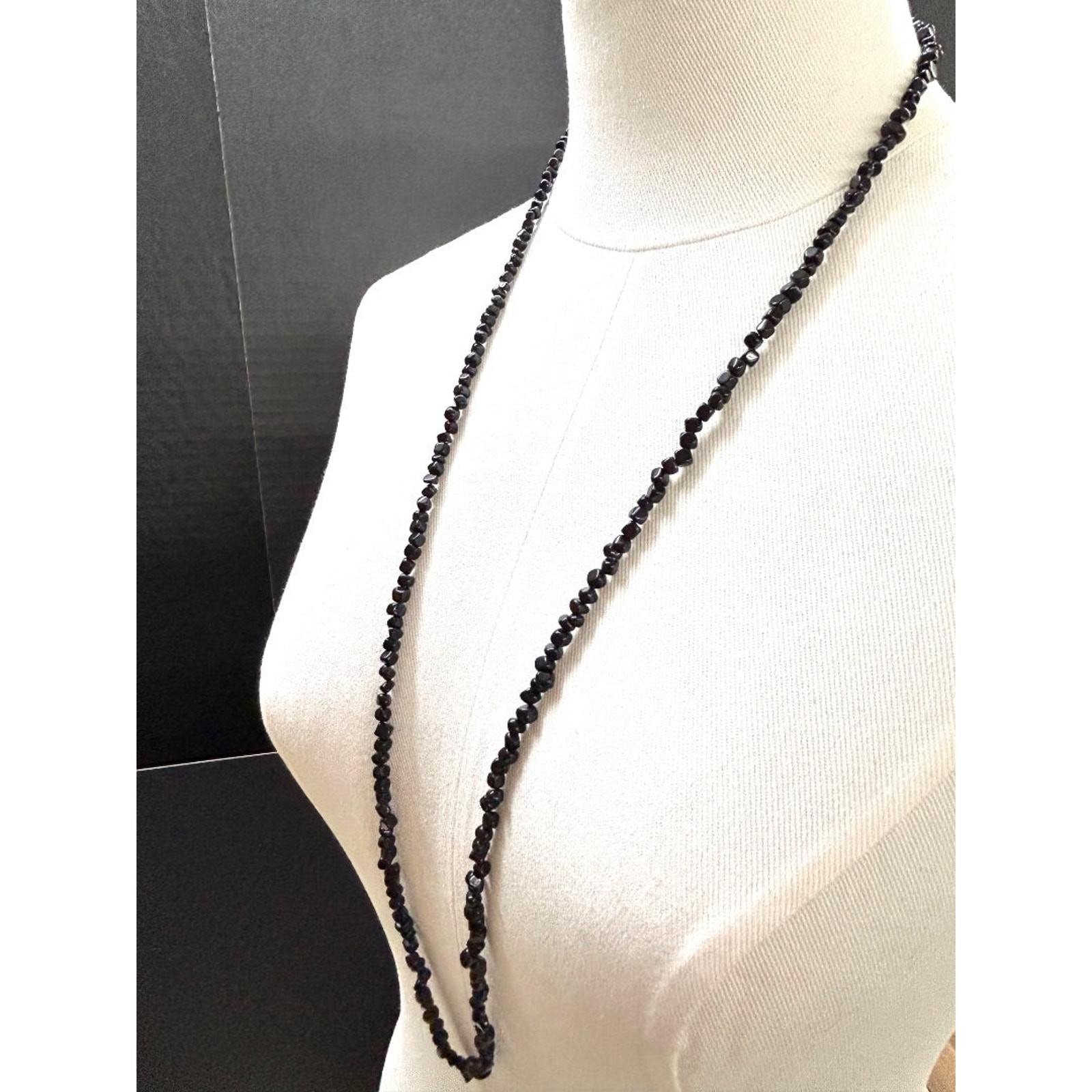 Black Stone Overhead Strand String Necklace 35 Inch No Clasp