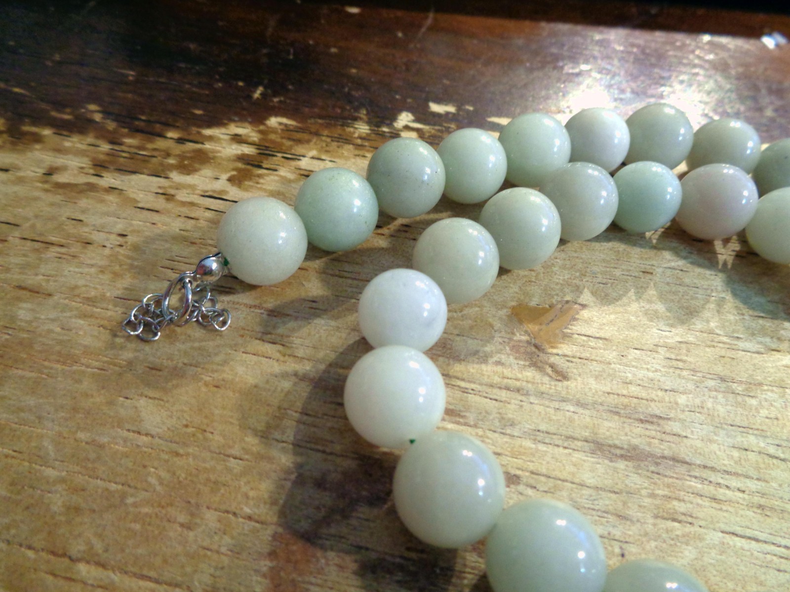 12.5MM MIXED CELADON GREEN LAVENDER JADE JADEITE ROUND BEAD NECKLACE 18-19.5″