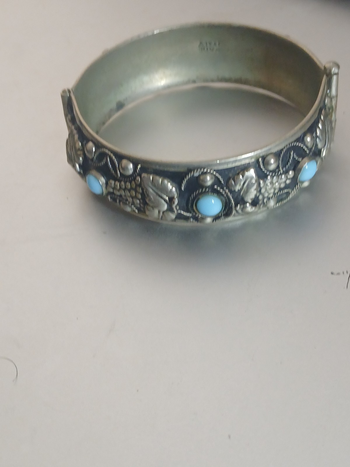 Vintage Silver Hinged Bracelet Round Blue Cabochon Stones Floral Made In Italy