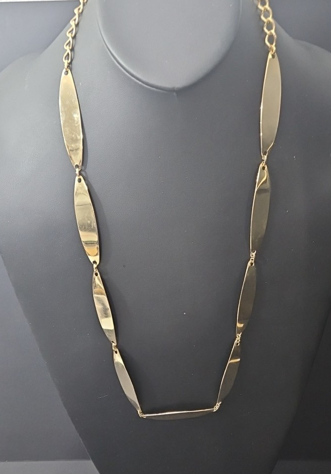 Gold Tone Marquise shaped plates Link Chain Necklace