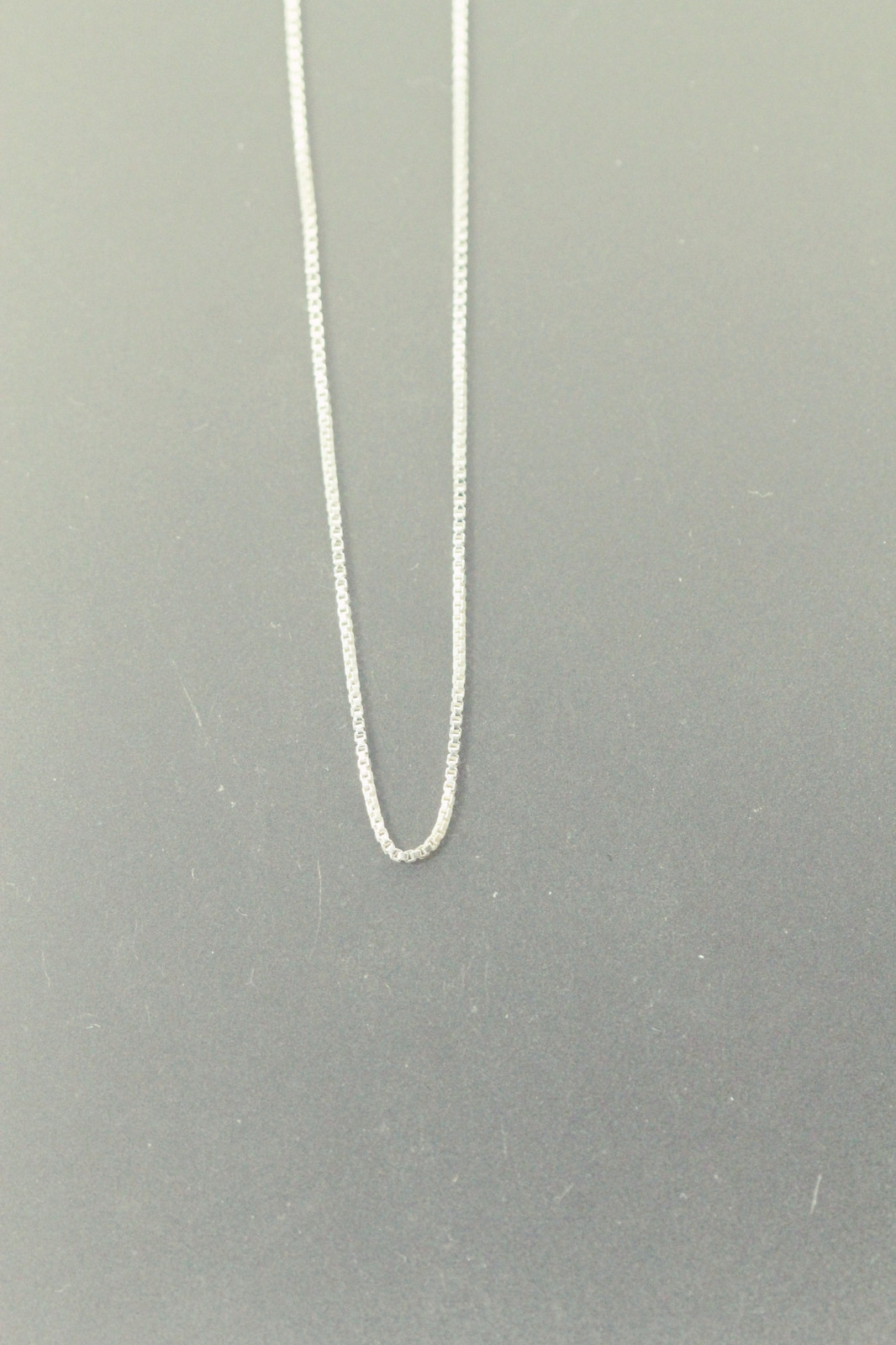 925 Sterling Silver Box Chain 17 1/2″ Necklace 1.9 Grams (NEC5629)