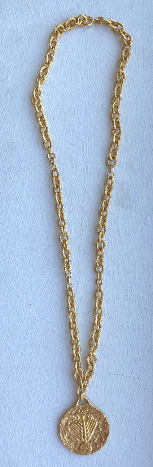 Vintage CHANEL Rare 70s LUCKY TALISMAN Wheat Sheaf Pendant Necklace 24K CC logo